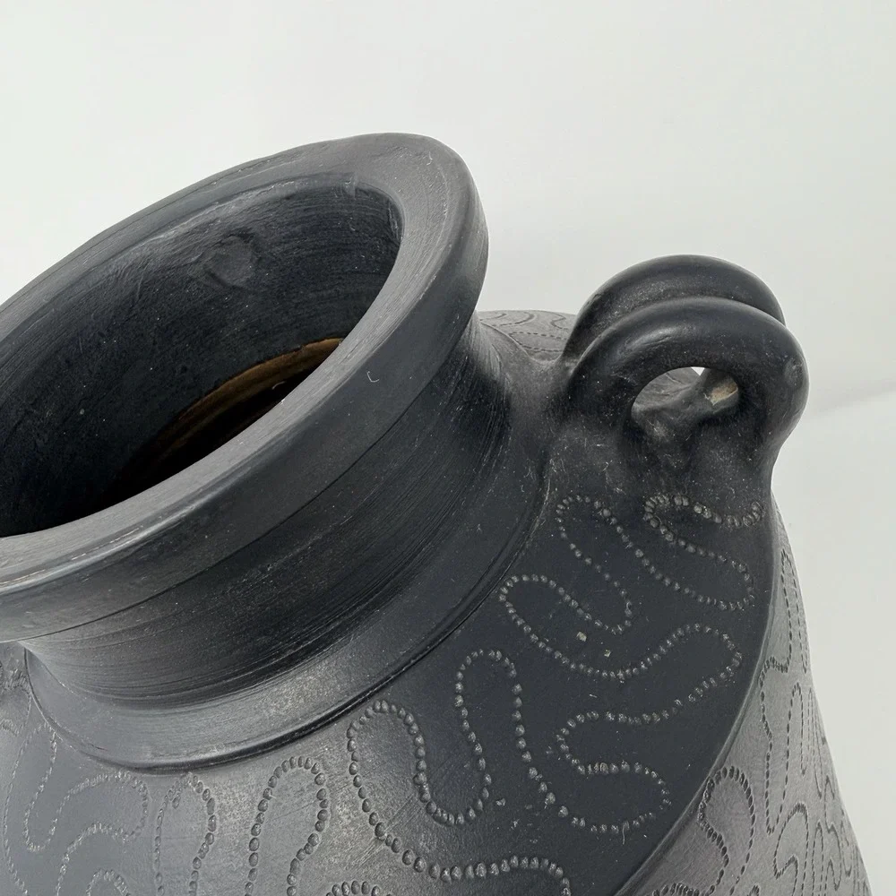 Vtg Black Pottery Vase Copper Colored Relief Tribal‎ Geometric Double Handle 11